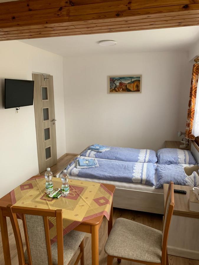 Privat Zelezny Brod Apartment ภายนอก รูปภาพ